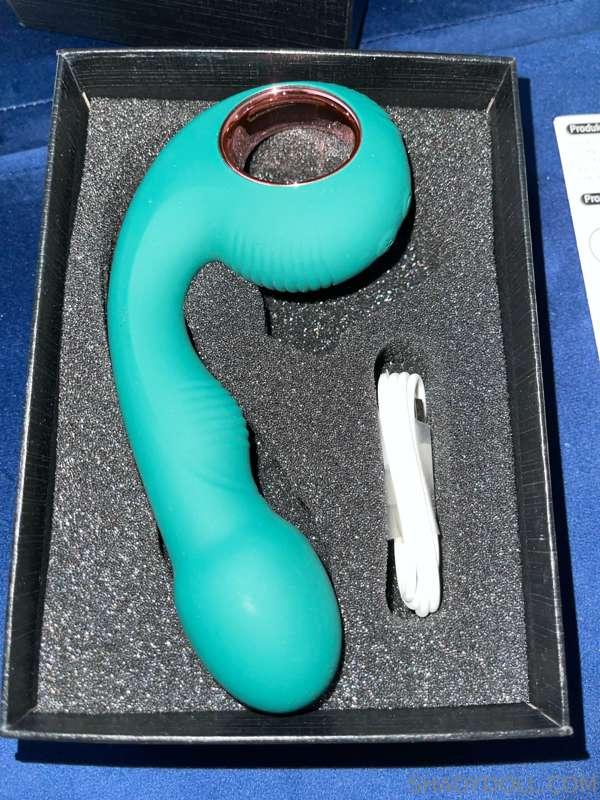 Just got brand new toys! I’ll show the rest later today. Whi..