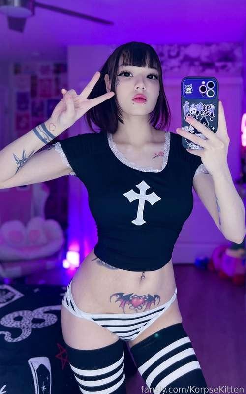 korpsekitten image #1