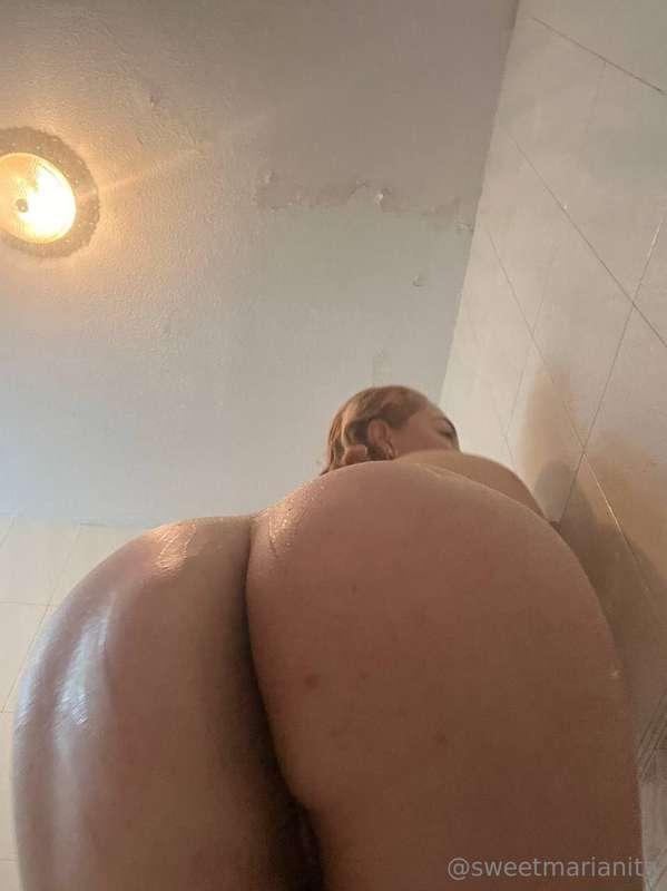 how do I look wet? 💦💦