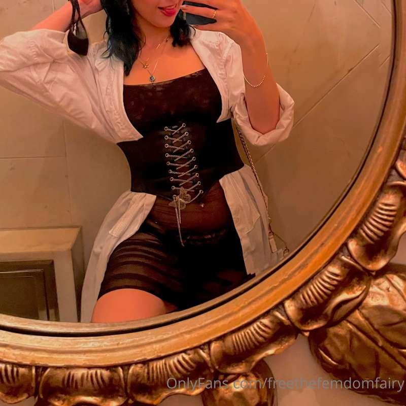 @thefemdomfairy