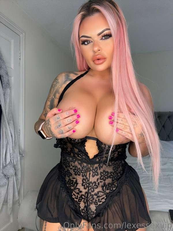 Can I be your favourite fantasy fuck doll? 😈💗