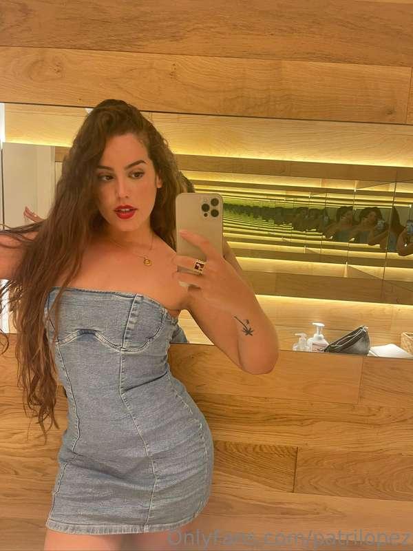 Who want have fun in the bathroom with me???   You want see ..