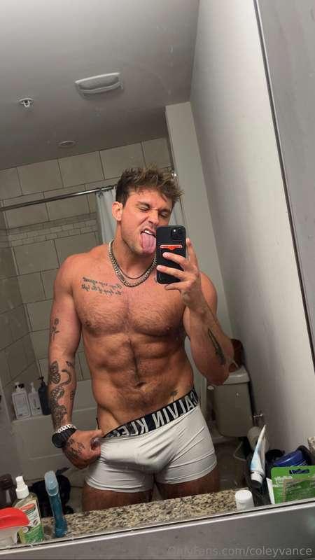 tryna cuddle?