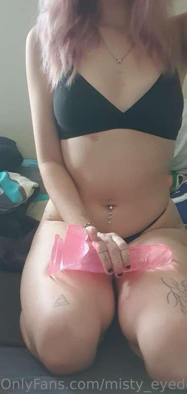 misty_eyedd image #0