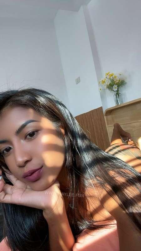 I'm bored daddy, let's chat 😚💗