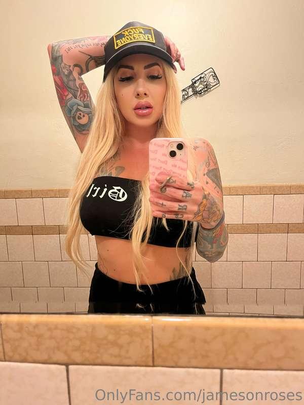 Tip me pleeeeeaze 💦💦💦