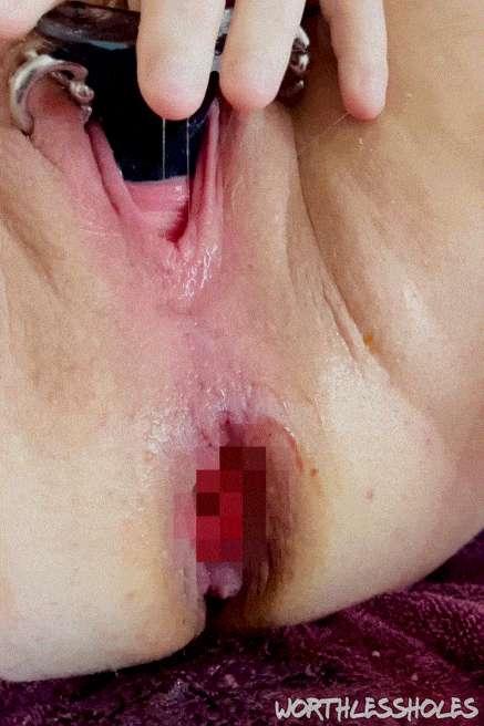 worthlessholes image #2