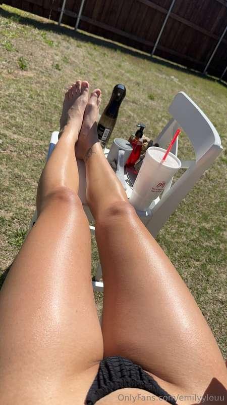 cum rub your oil on me💦