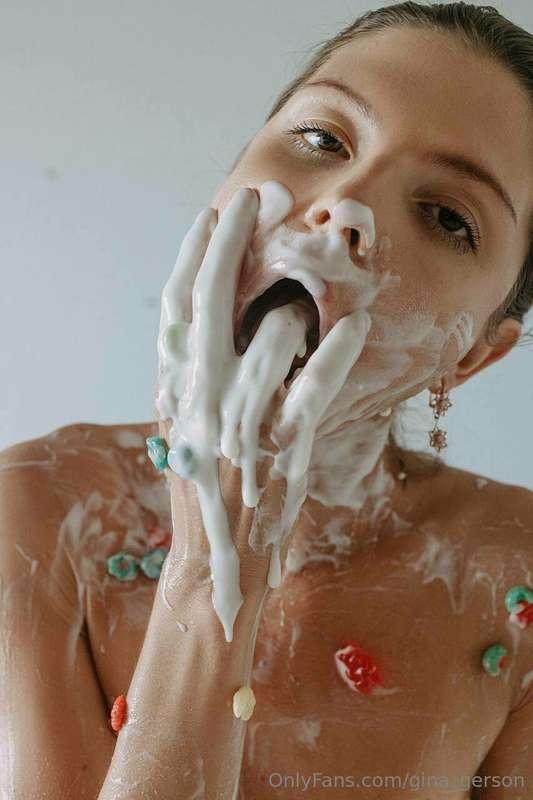 I won't apologize if it gets messy, that's how I like it. 👄💦..