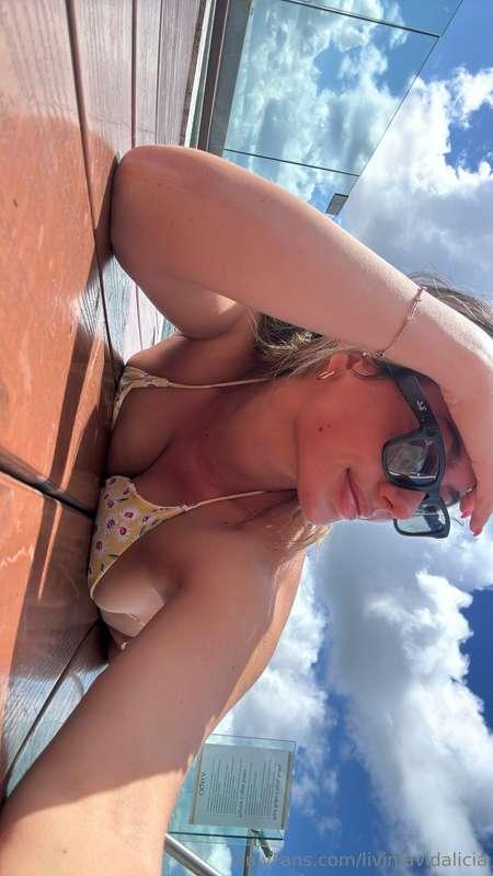 I'm your paradise