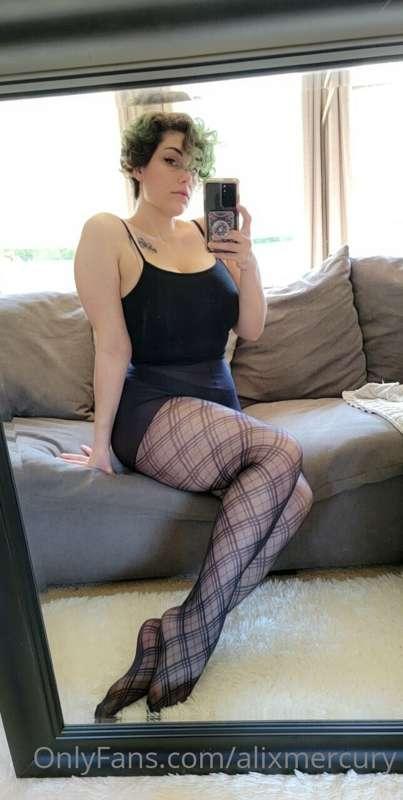 Just wearing hose around the house. 😘