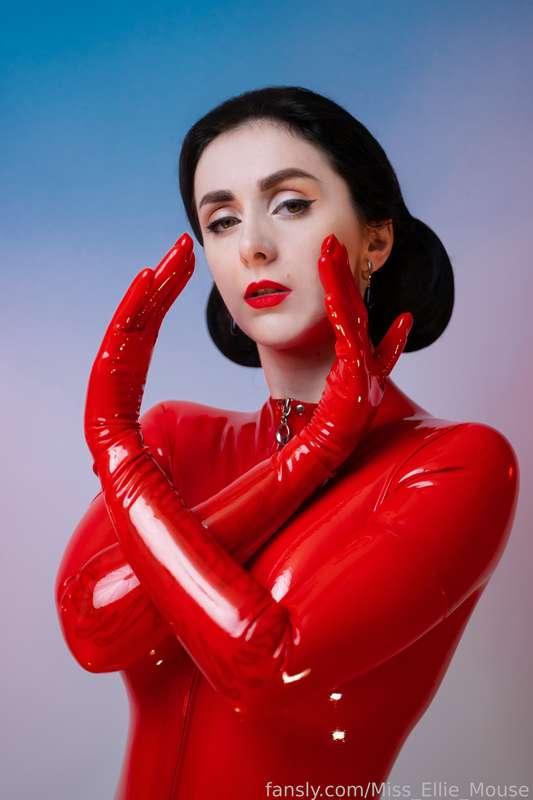 Gloves 🔥

#fyp #gloves 