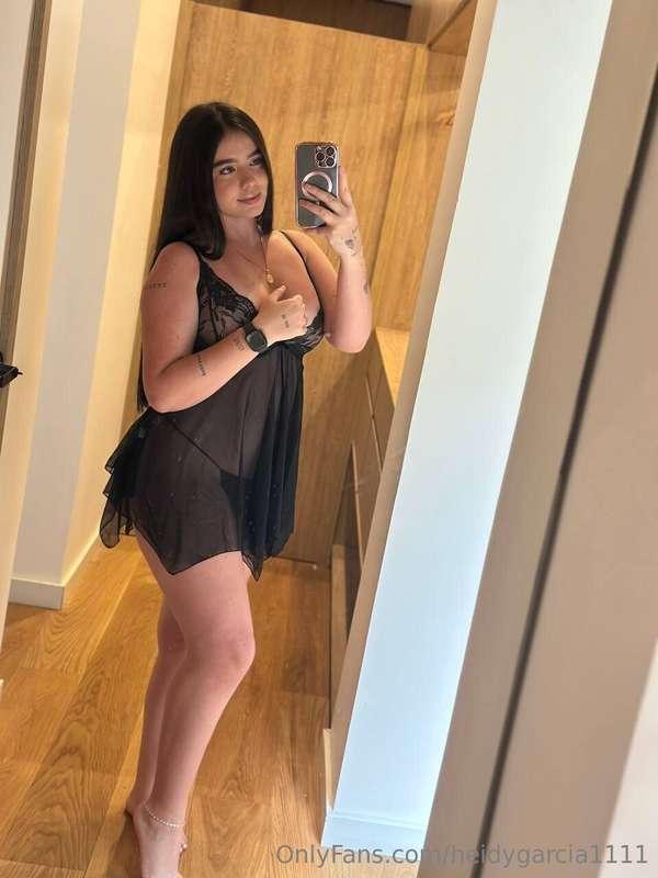 Quieres quitarme la tanguita bebé? 😋 quiero que me quites to..