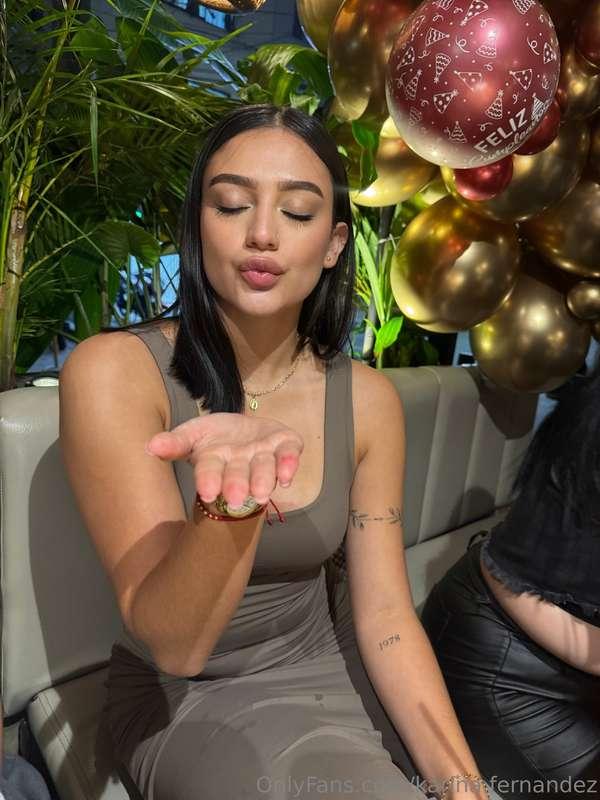 Your fave distraction just dropped 📱💥