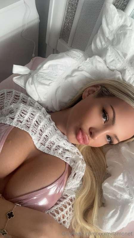 Woke up from my nap just like this🥰
