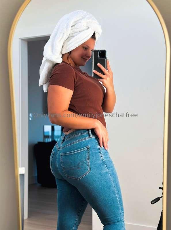 Are you ready to peek beyond the mirror? 😏
