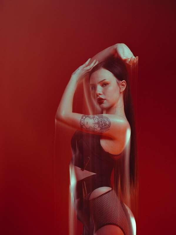 I look soooo hot in black and red ❤️💋