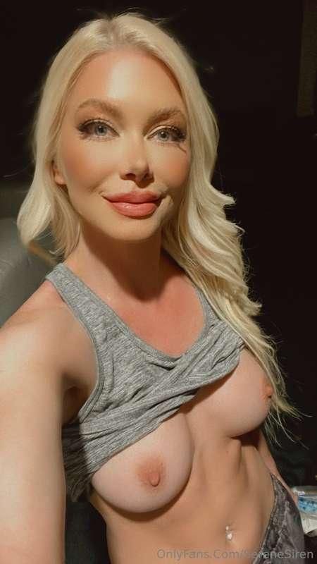 I had a great SOLO day yesterday for Adulttime! Brand new se..