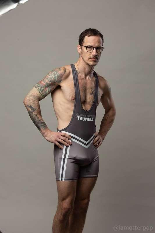 iamotterpop image #0