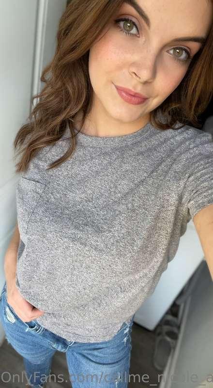 It’s milf Monday 🔥. How do you prefer me?? 😏