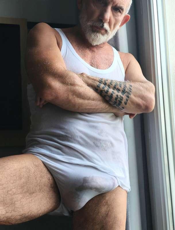 Someone of you asked me for some #bulge pic. Here it is. Wou..