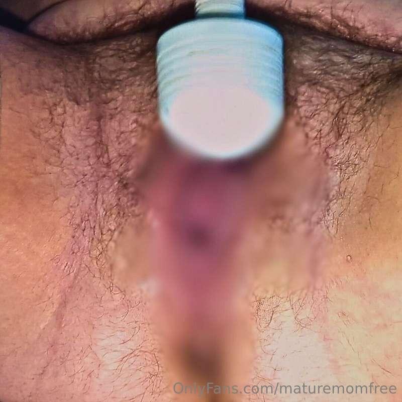 Woke up very horny, had to use my favorite wand, it got supe..