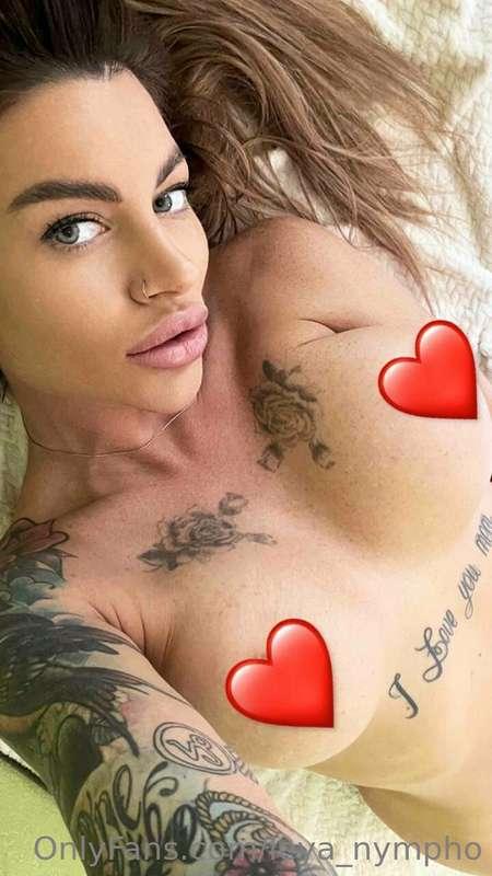 Monday is still a hard day, isn't it?  🥰 My naked boobs will..