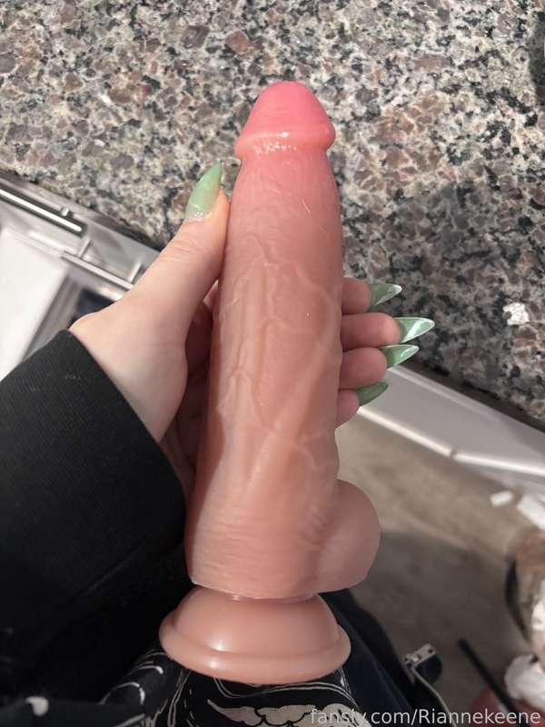 Would you rather watch me take this or wear it in the strap? 😈😈😈

#pegging #thickdick #dildo 