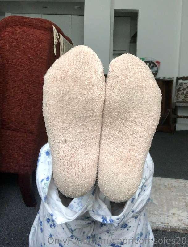 These socks keep my feet so warm and cozy 🥰
