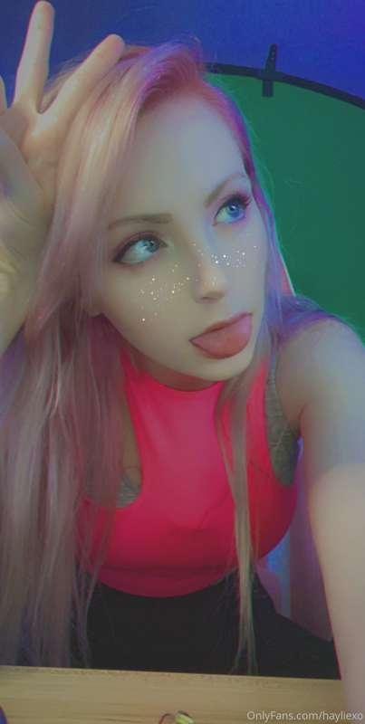 The past few days I’ve made a few photosets and started on c..