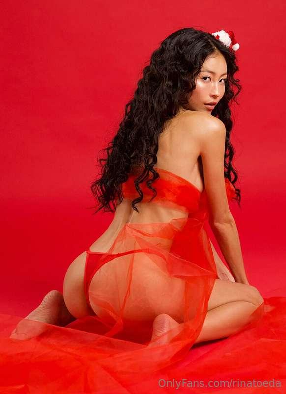 i'm your Christmas gift 🎁🍑