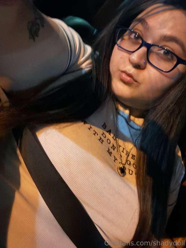 Would you bust on my glasses? 🤓 💦