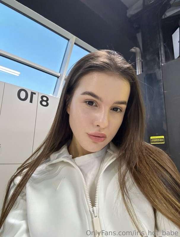 Sexy girl waiting for you Don't miss my FREE PAGE@irisx_hoty..