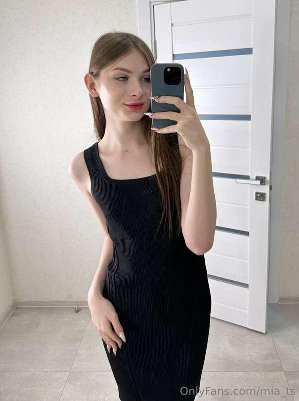🌟I really want to know your opinion, what suits me better: a..