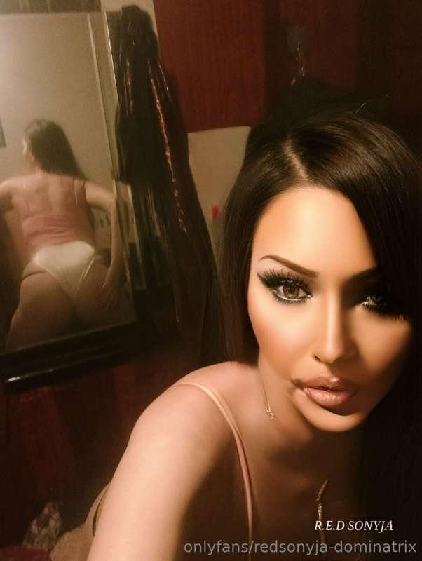 redsonyja-dominatrix image #3