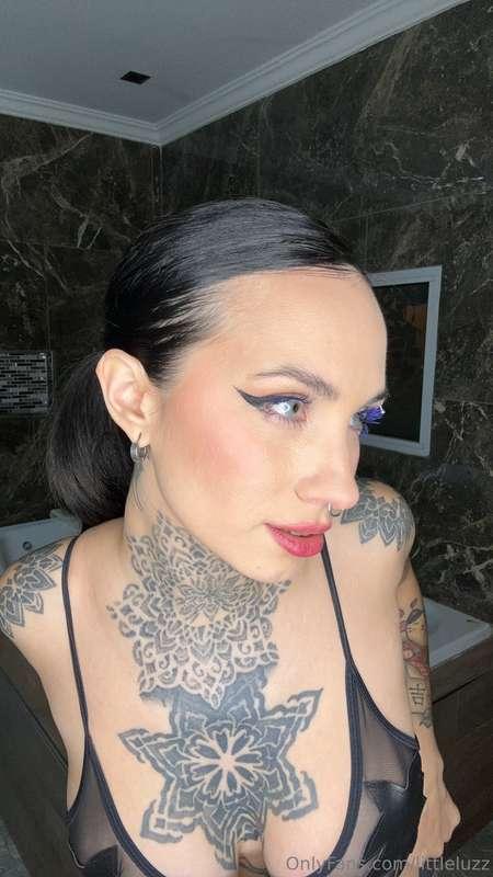 My lips whisper “cute”… but my eyes scream “naughty” 💕😏