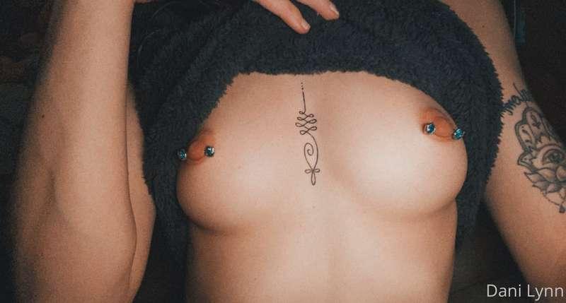 Boobies 😍🤭