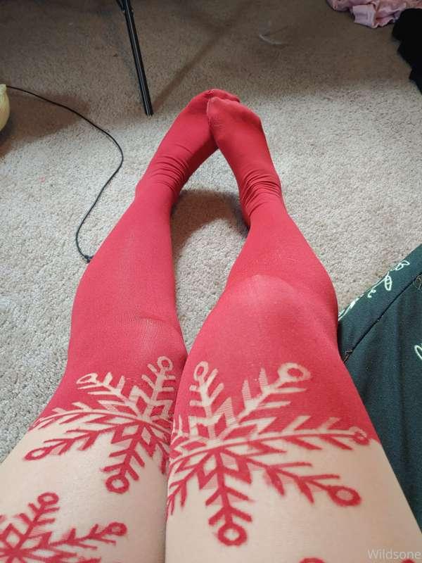 Legs for daysssssssss      Taking photos of my body parts is..