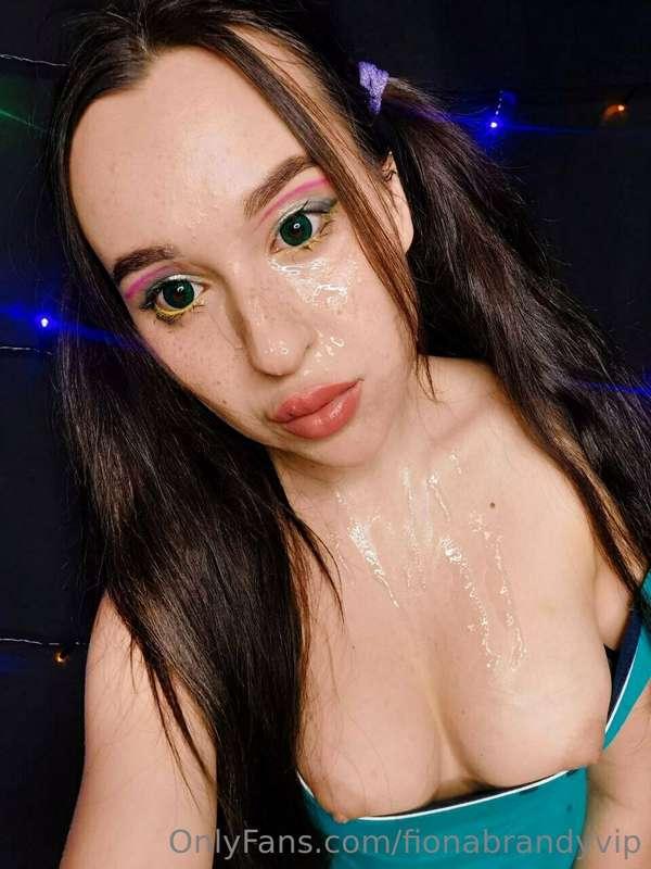Today I got A LOT OF CUM all over my face and body... Soon y..