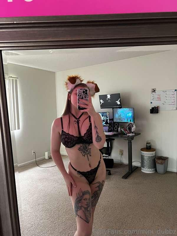 Who needs a new dog? 🐶

This set is full of so many goodies ..