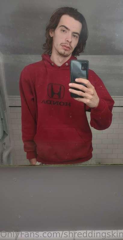 A lil pre-shower photo sesh.

I am moving in about 2 weeks s..