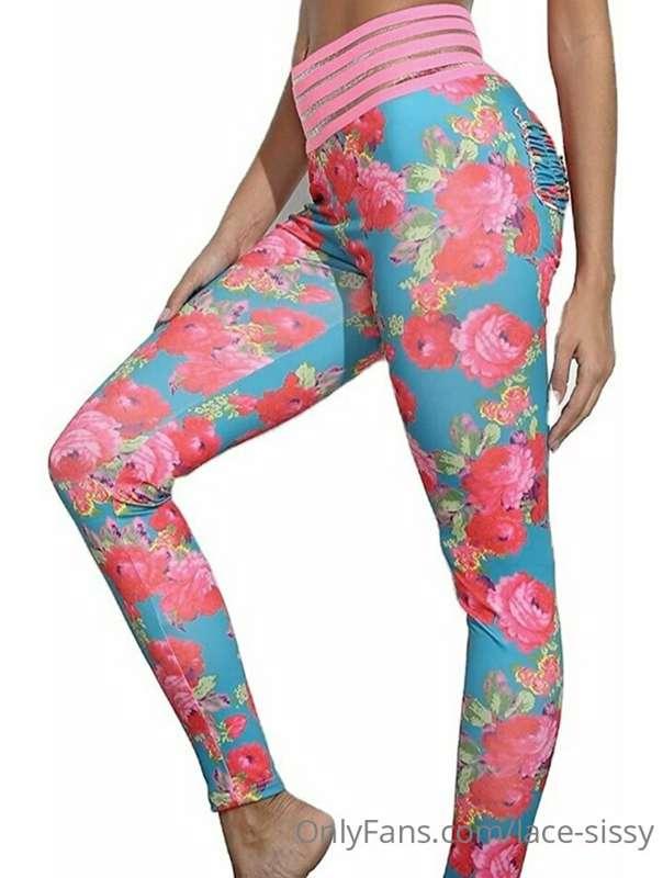Things I want bad ☺️❤️ Lexy Panterra and Sommer Ray leggings..