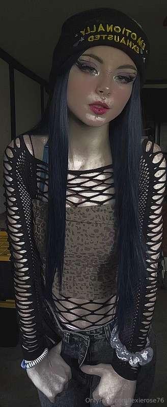 Tip me 100$ and you’ll get a private call with me, 1hr (tele..