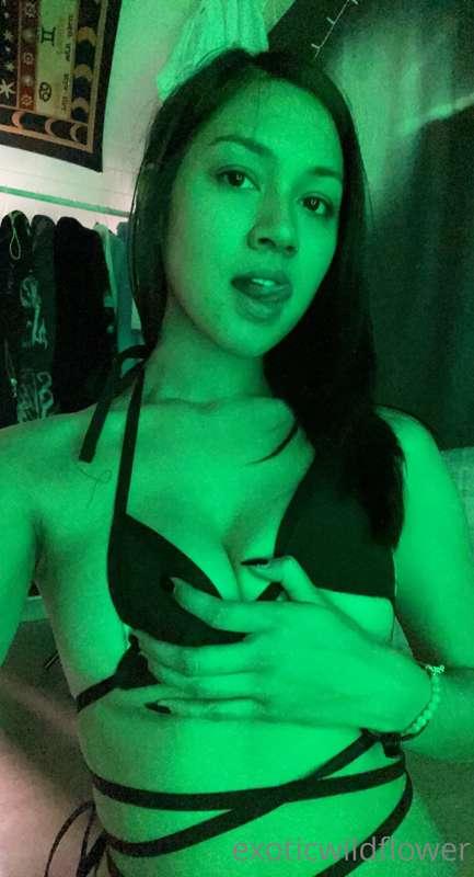 👽💚