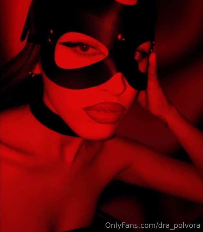 Discover the most mysterious and sexy side of an unforgettab..