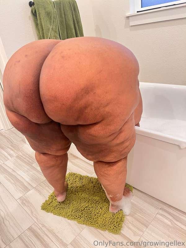 it was a busy weekend eating lots of yummy food 😩 we came ac..