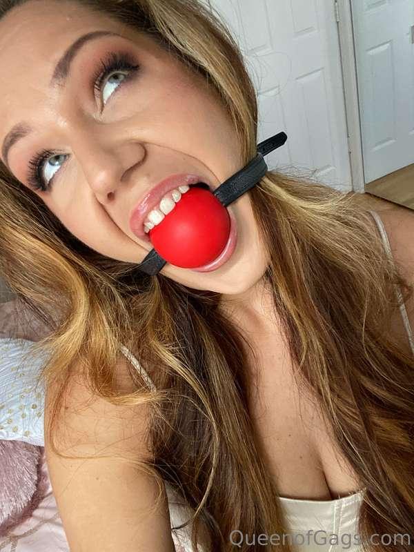 Wow this ballgag broke me right back into gags by stretching..
