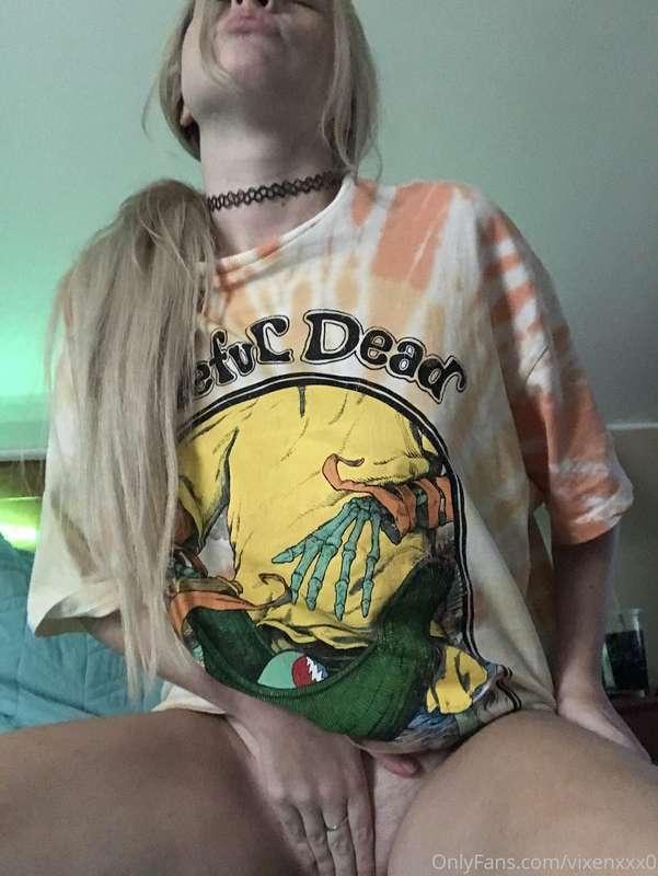 Holy fuck this got interesting fast... dm for full video