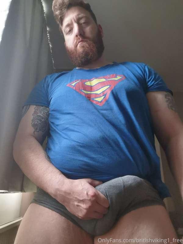 So is this the reason superman wore his pants on the outside..