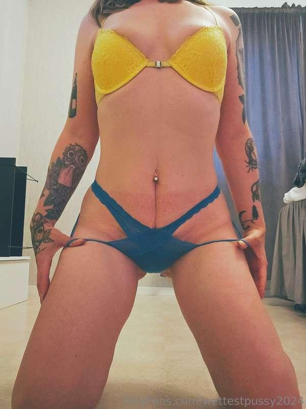 Feeling some extra love for 🇸🇪 today💙💛  PS. Wanna see me use..